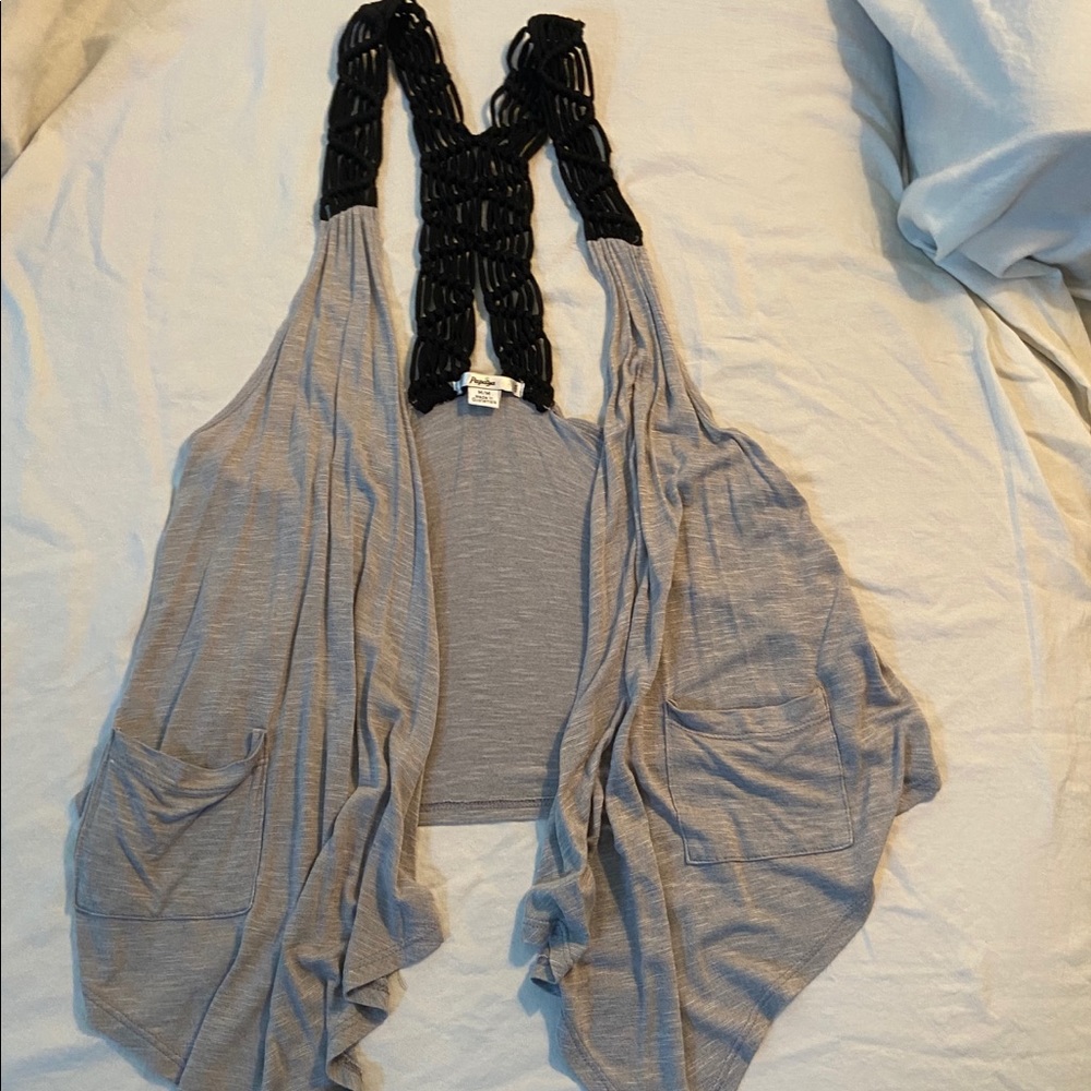 Gray and Black Papaya Sleeveless Cardigan (Size M)